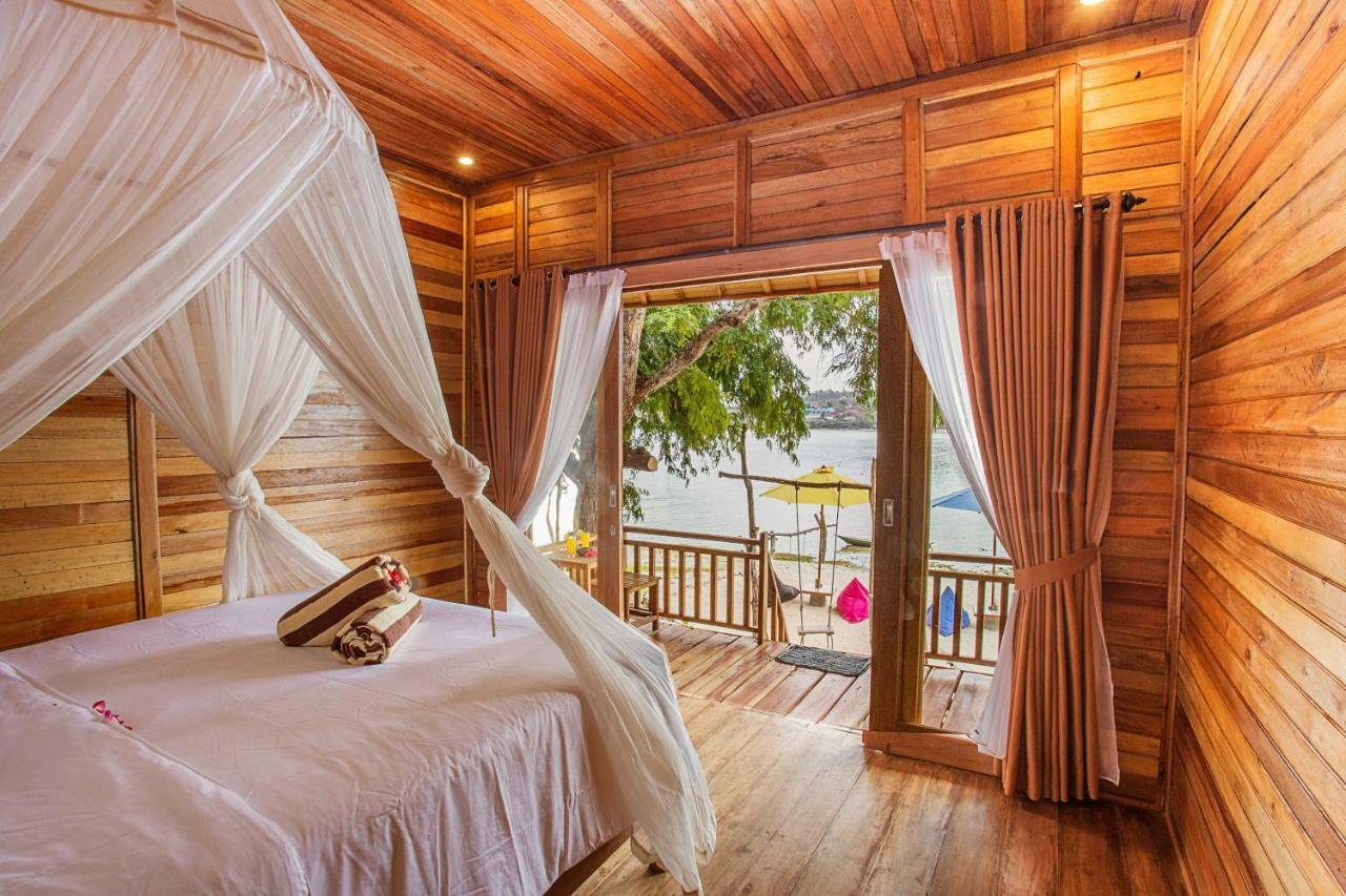 Wooden Beach Sunset Cottages نوسا ليمبونغان المظهر الخارجي الصورة