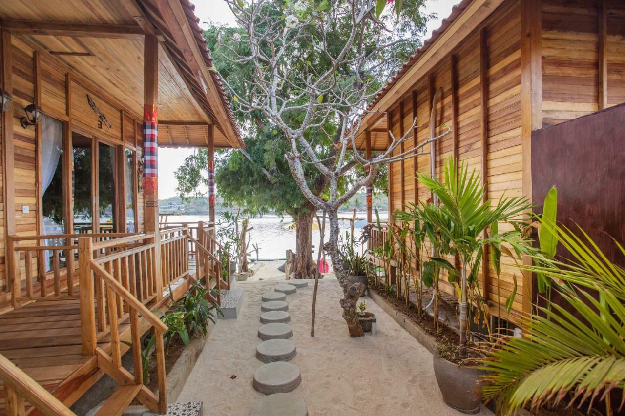 Wooden Beach Sunset Cottages نوسا ليمبونغان المظهر الخارجي الصورة